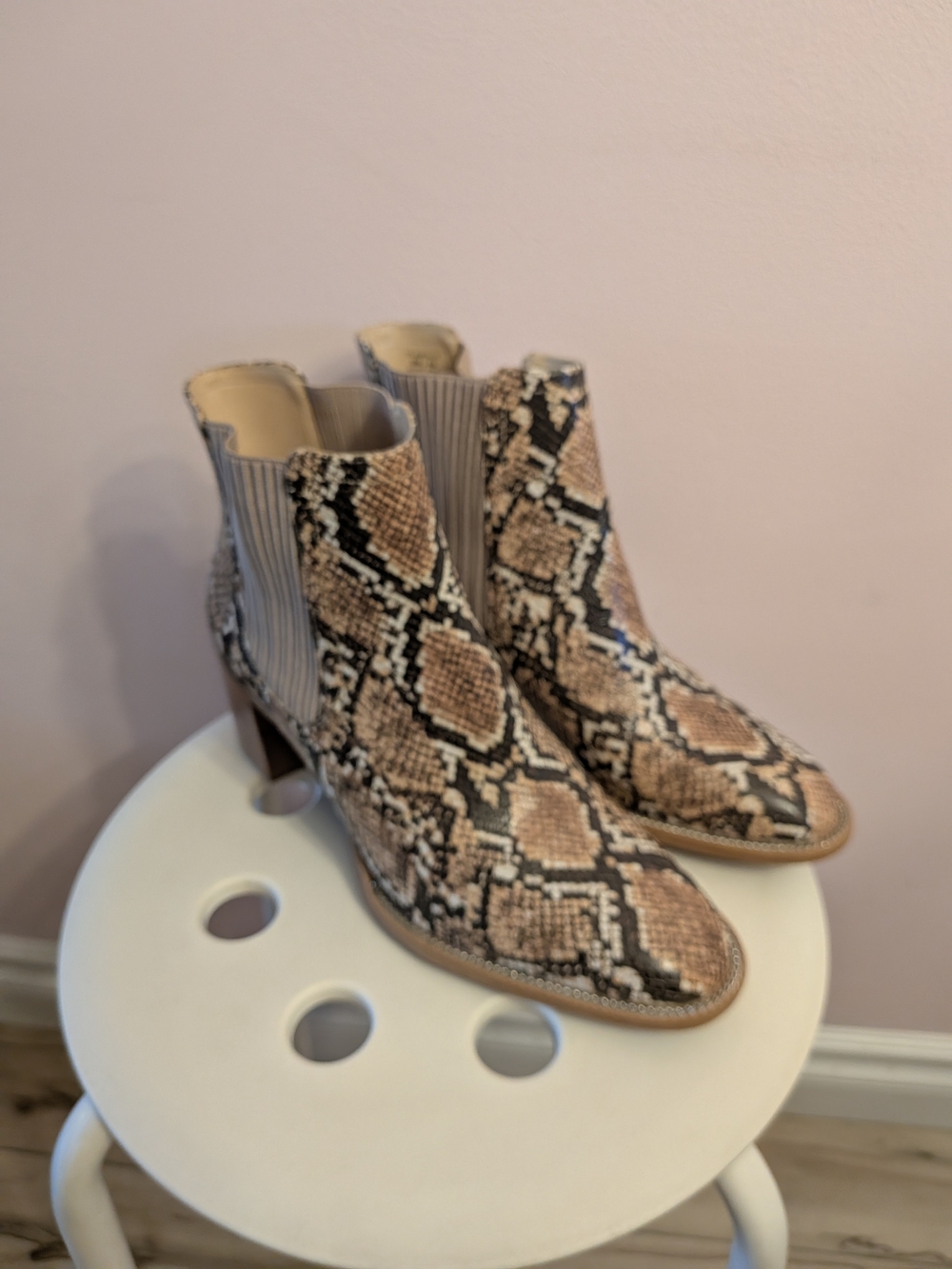Vince Camuto Brown Snakeskin Print Ankle Boots - Like New, Size 9
